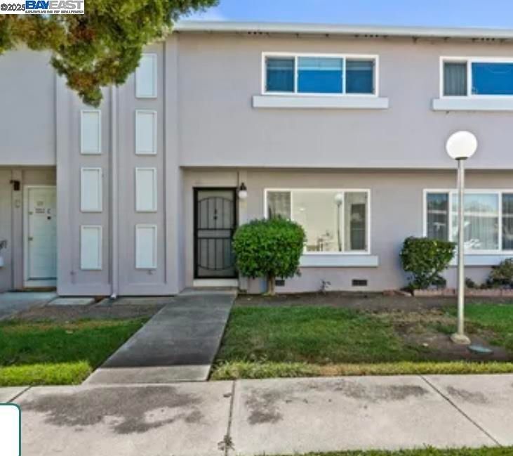 Foto principal - 1900 Lynwood Dr