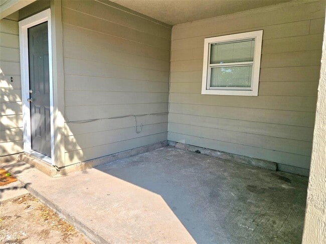 Building Photo - 5201 Downs Dr
