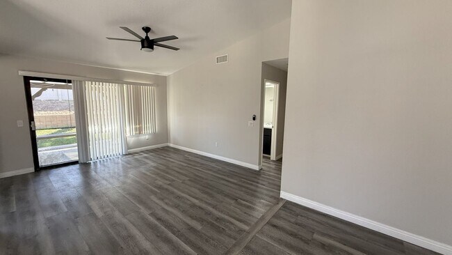 Building Photo - 23680 Redbark Dr