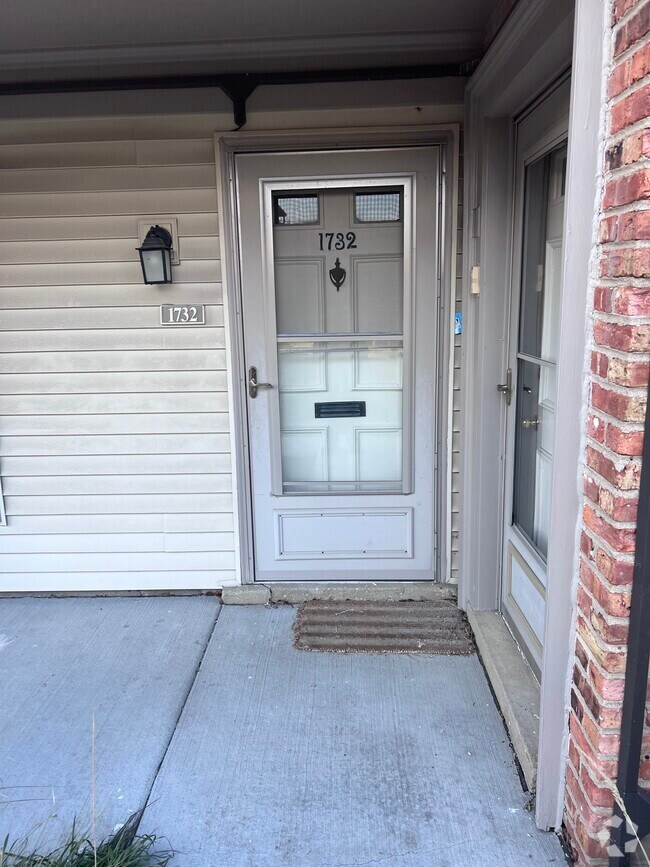 Moon Lake Village Condominiums Apartments for Rent Hoffman Estates