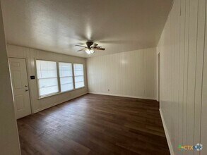 Building Photo - 1109 Estelle Ave