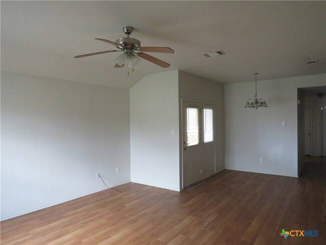 Foto del edificio - 6509 Temora Loop