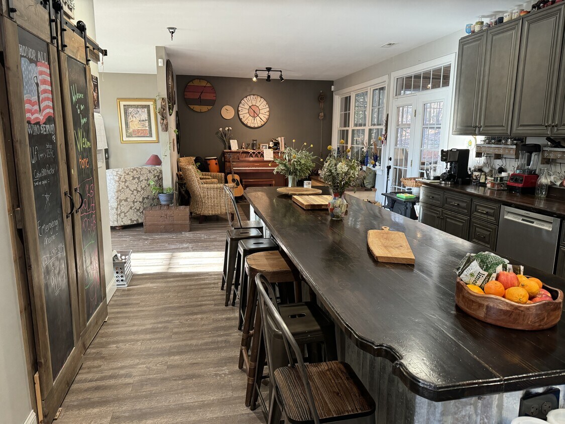 Foto principal - 1428 Outpost Rd