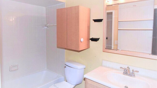 Building Photo - 5279 Images Cir