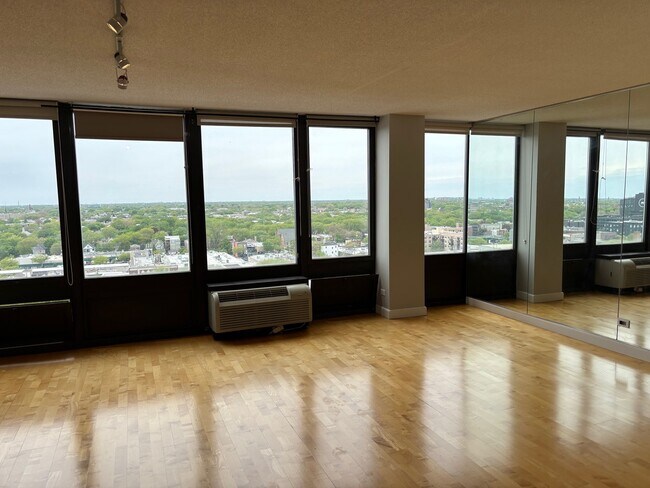 Foto del edificio - 5320 N Sheridan Rd