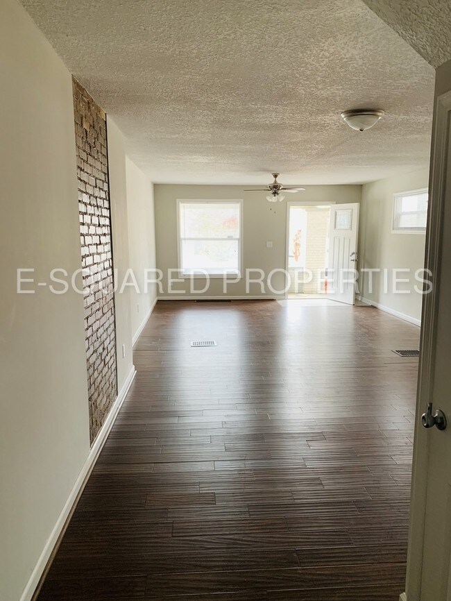 Foto del edificio - 815 Shelby St