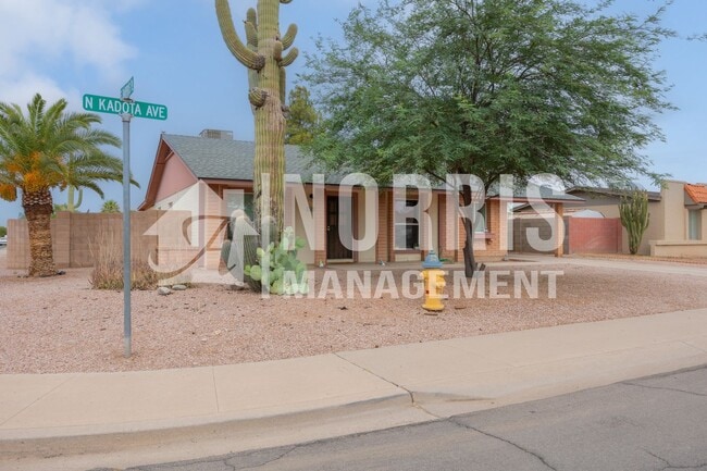 Building Photo - Beautiful Home in an Established Neighborh...