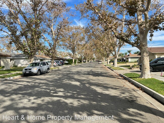 Building Photo - 3 br, 2 bath House - 18518 Santana Avenue