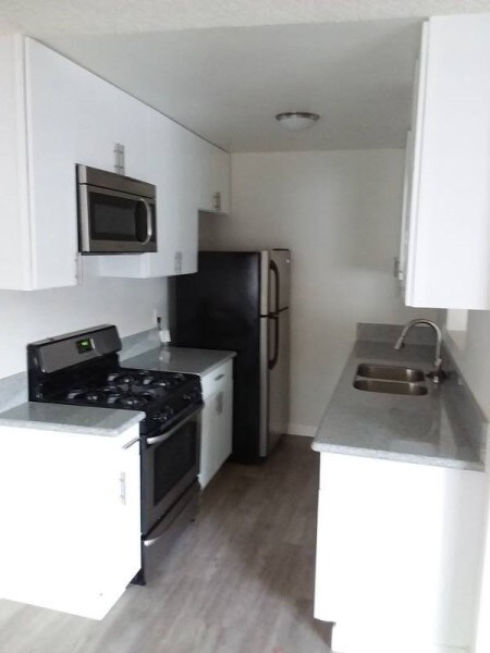 Building Photo - Hayvenhurst