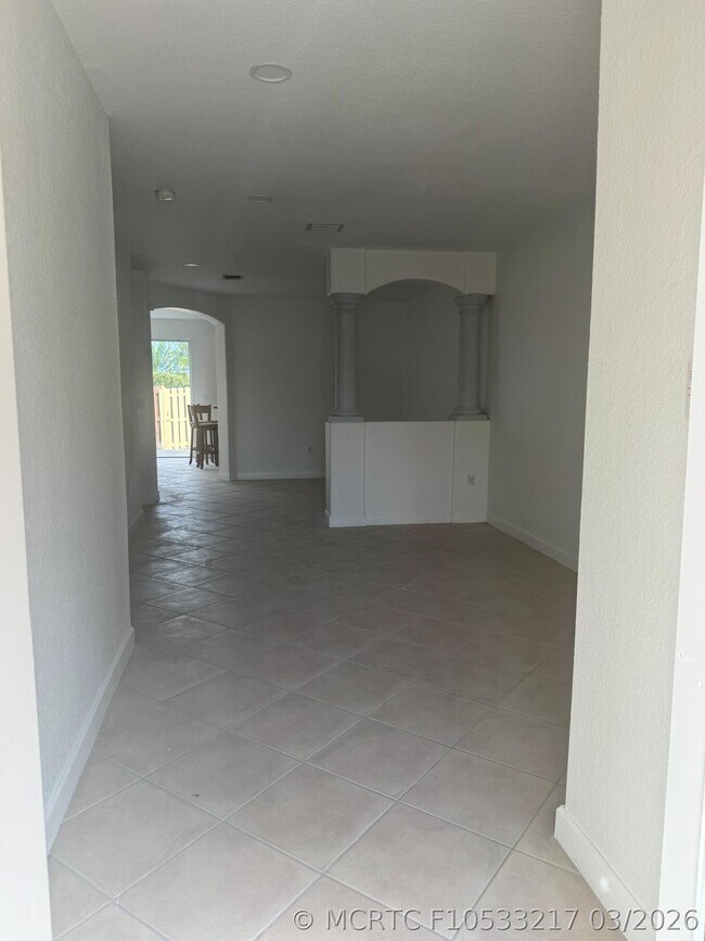 Foto del edificio - 15037 SW 8th Terrace