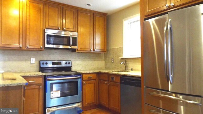 Foto del edificio - 3850 N Darien St