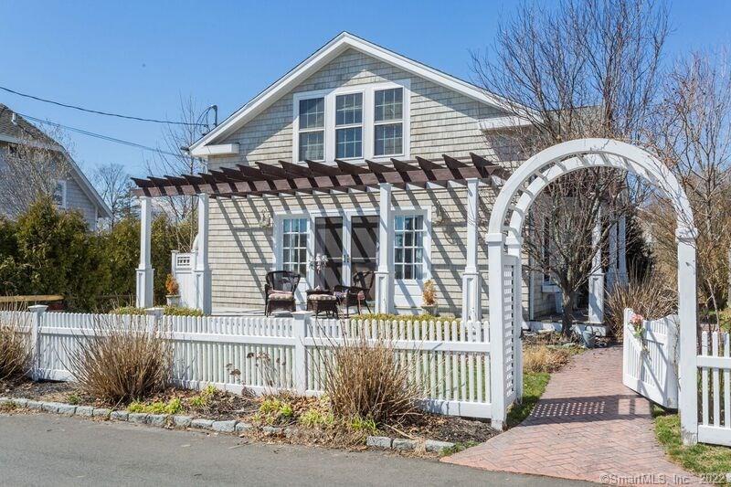 17 Maltby St, Branford, CT 06405 House Rental in Branford, CT