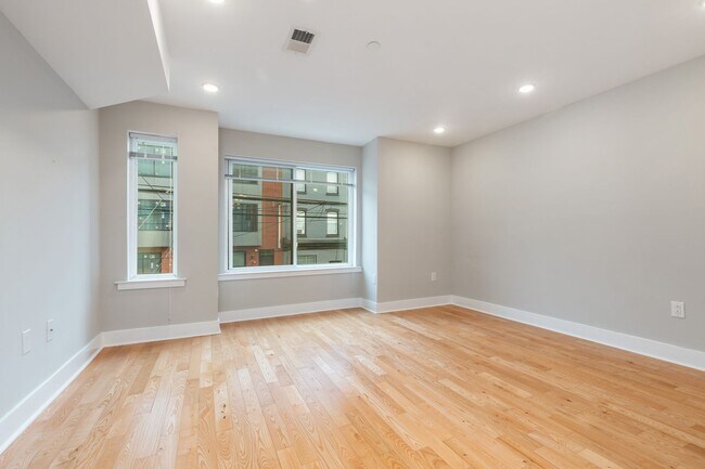 Foto del edificio - 2519 Cecil B. Moore Ave