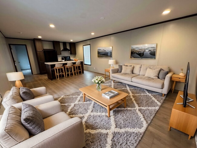 Building Photo - 114 Shady Grove Dr Building Photo - 114 Shady Grove Dr