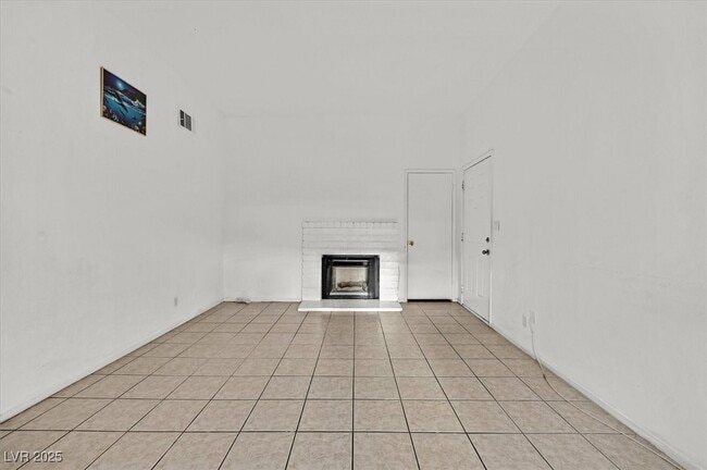Building Photo - 4320 Gannet Cir