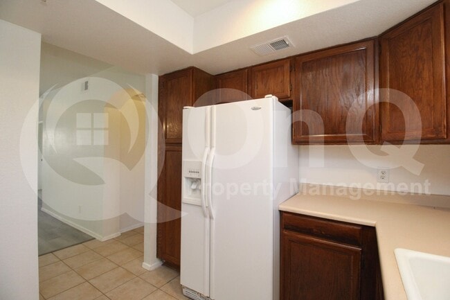 Building Photo - 5950 N 78th St