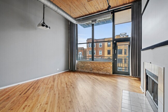 Foto del edificio - 2654 W Medill Ave