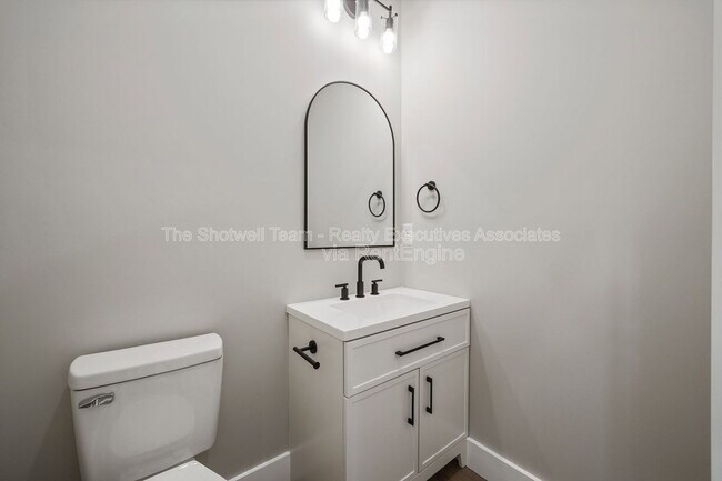 Foto del edificio - 2711 Tarleton Ave