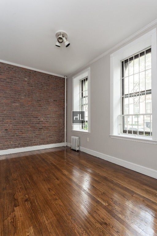 Building Photo - 2 Bed 2 Bath in Gramercy - East 18th Street