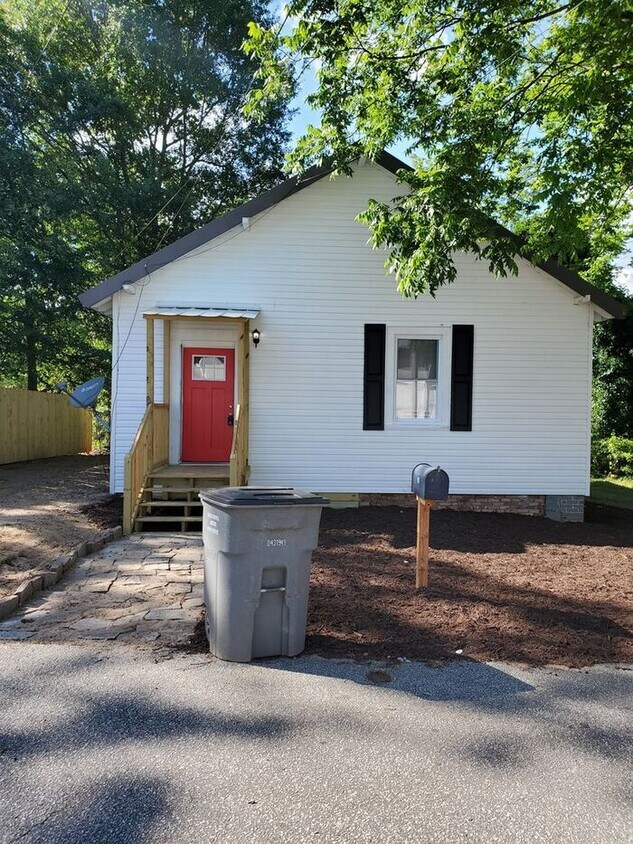 Beautiful home close to downtown Greenville! House for Rent in