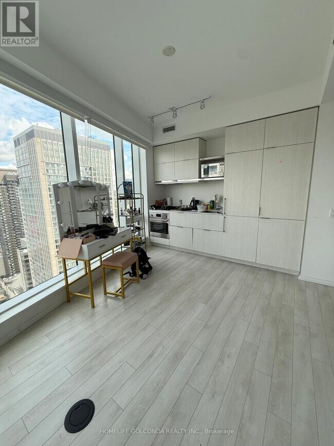 Photo du bâtiment - 197 Yonge St