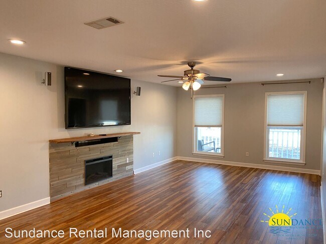 Foto del edificio - 4 br, 3 bath House - 7039 Gandy Drive