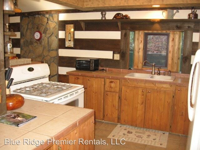 Building Photo - 2 br, 2 bath House - 222 W Skyview Drive