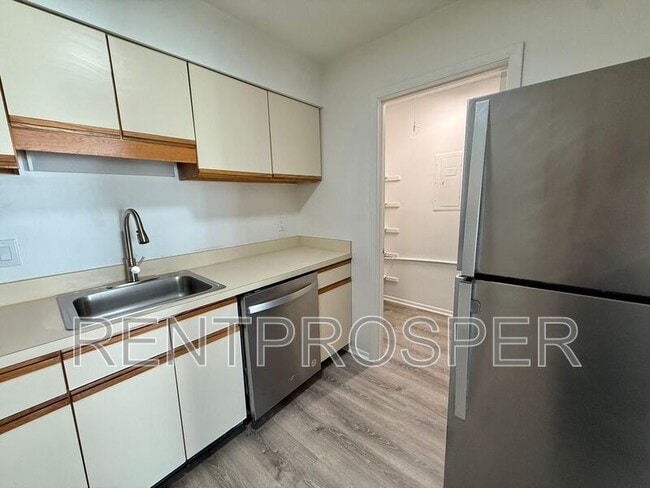 Building Photo - 4151 S Semoran Blvd