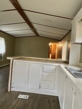 Building Photo - 51 Coach Cir