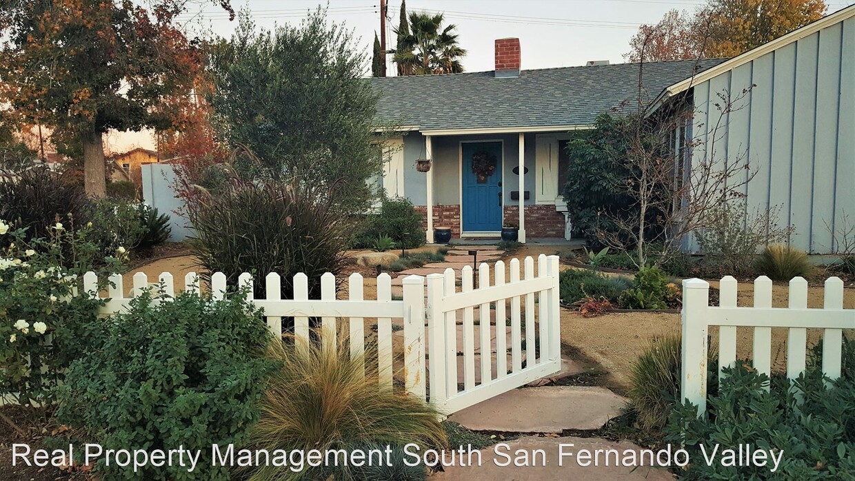 Primary Photo - 4 br, 2 bath House - 8142 ANDASOL AVENUE