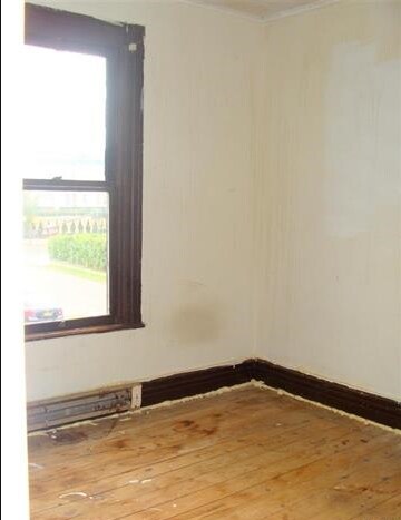 Building Photo - 7-9 Culvert St