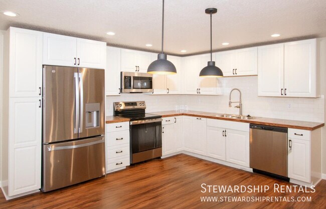 Foto del edificio - 2774 Kincaid St