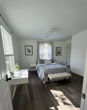 Building Photo - 2827 E 5th Ave