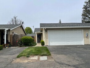 Building Photo - 4000 Fara Biundo Dr