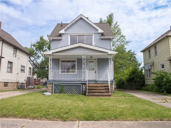 Foto del edificio - 3814 Russell Ave
