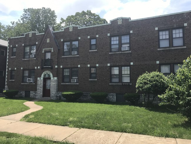 Building Photo - 3846-3852 Bamberger Ave