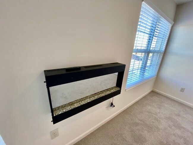 Foto del edificio - 2325 Twelve Oaks Dr