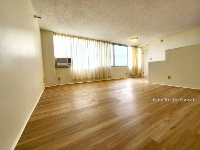 Foto del edificio - **Upgraded 1 br / 1ba Great Views,W/D in u...
