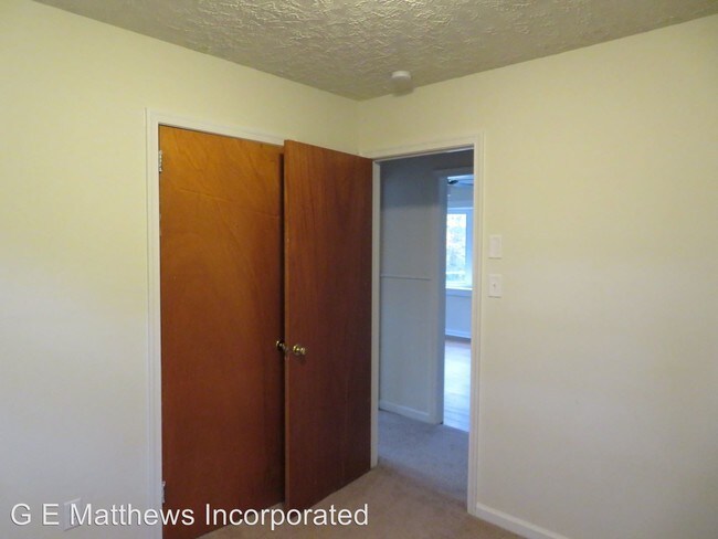 Building Photo - 3 br, 1 bath House - 15915 Flatfoot Rd