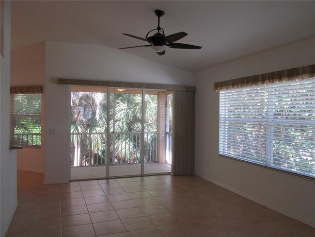 Building Photo - 4275 Vicenza Dr