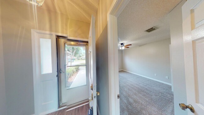 Foto del edificio - 3Bed/ 2Bath Home - Available Now!