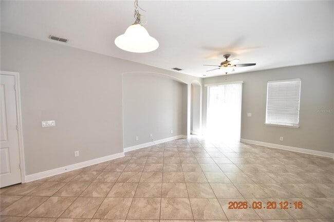 Building Photo - 7108 S Trask St