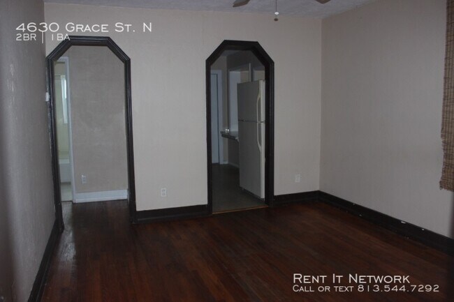 Foto del edificio - 4630 Grace St N