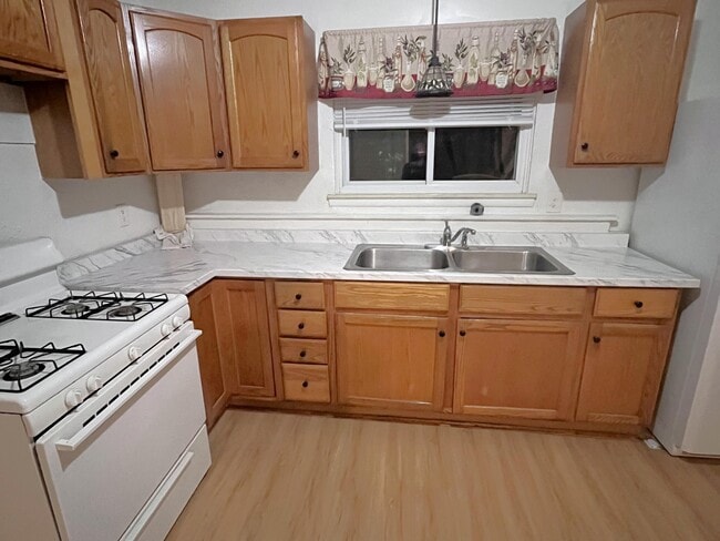 Building Photo - 4170 Weddel St