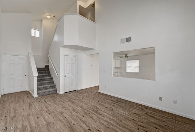 Building Photo - 8213 Mt Brodie Cir