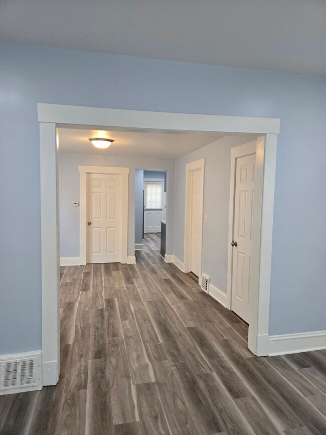 Foto del edificio - 2105 W 93rd St