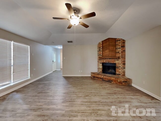 Foto del edificio - 2407 Springridge Dr