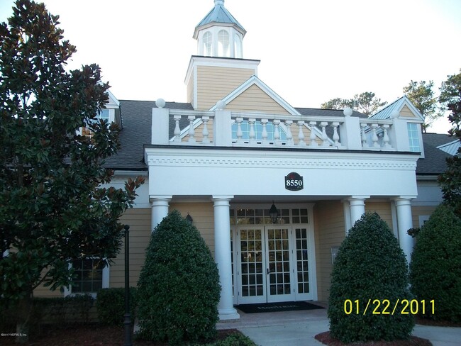 Foto del edificio - 8550 Touchton Rd