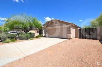 Building Photo - 10253 E Penstamin Dr
