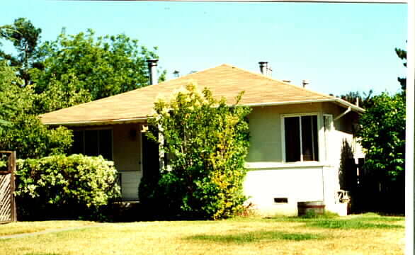 Building Photo - 105-107 El Prado Ave